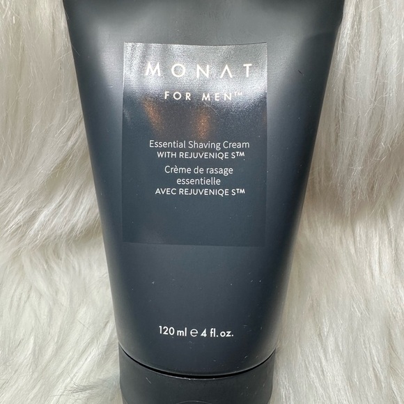 Monat Essential Shaving Cream for Men - Picture 1 of 5